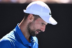 ZBOG OVOGA NOVAK NE LIČI NA SEBE Legendarni trener otkrio glavni Đokovićev problem