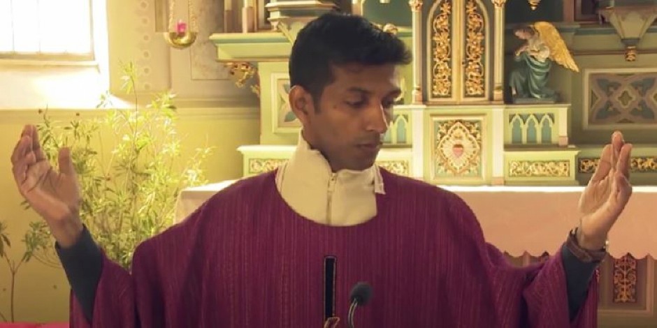 VERNIKE U ZRENJANINU DOČEKUJU INDIJAC I INDONEŽANIN! Mladi sveštenik govori mađarski jezik i planira da nauči osnove srpskog jezika