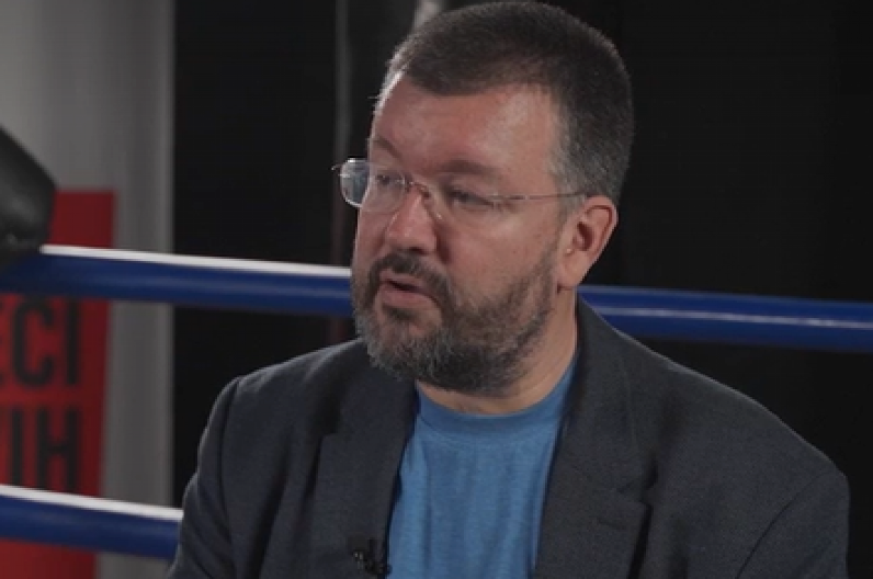 HTELI BI DA NAS UVEDU U STANJE GRUZIJE IZ 1953. Prof. Antić za Alo: Mi smo žrtve eksperimenta, pa agresije...