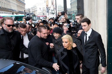 IMPULSIVNA KUPOVINA IH VODI U KATASTROFU Kad su pod stresom, ovi znaci u horoskopu troše pare kao da sutra ne postoji - da li ste i vi među njima?