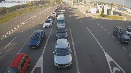 OBAVEŠTENJE ZA VOZAČE Teretnjaci na izlazu iz Srbije čekaju tri sata na Batrovcima