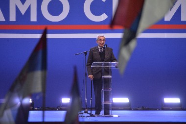 "TRAGEDIJA U NOVOM SADU JE IZAZVANA TERORISTIČKIM ČINOM" Otac nastradale Gordane se obratio Srbiji: Sudiji sam sve objasnio na stručan način, drago mi je da je optužnica vraćena na doradu