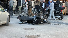 UHAPŠEN VOZAČ AUTOMOBILA OSUMNJIČEN ZA SMRT MOTOCIKLISTE MARKA Mladić imao prvenstvo prolaza!