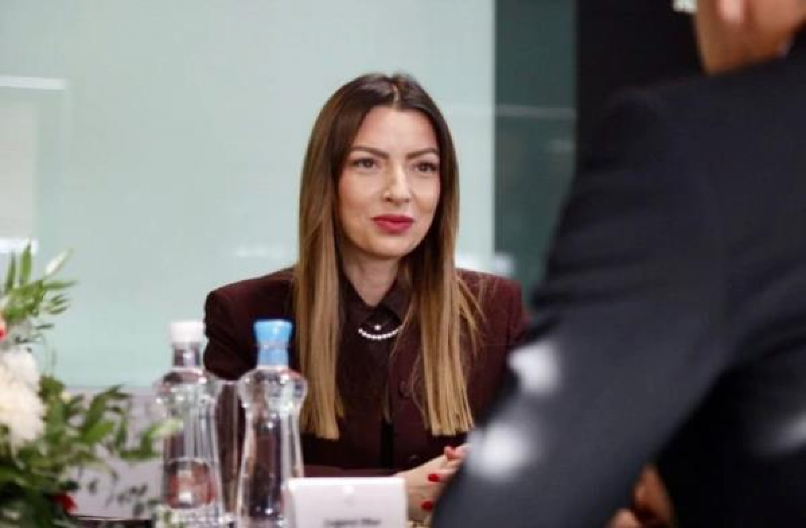 "PONOSNA SAM ŠTO SAM BILA DEO VLADE MILOŠA VUČEVIĆA" Ministarka Mesorović: Uverena sam da će nova vlada nastaviti da niže rezultate prateći politiku koju je trasirao naš predsednik