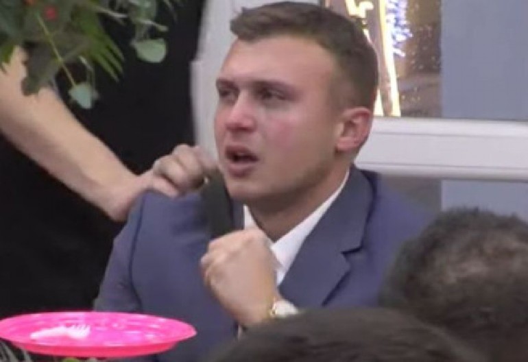 KARIĆA SKUPO KOŠTALA ODLUKA DA ANĐELU POŠALJE U HOTEL! Provokacije ne prestaju (VIDEO)