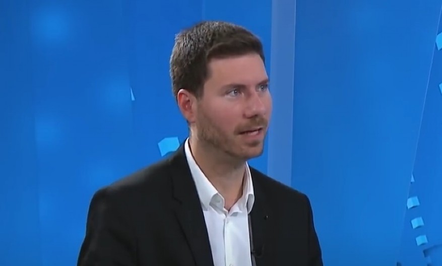 JA SAM SE IZRUGIVAO NA VUČIĆA Hrvatski političar Pernar: Niko mi reč nije rekao na granici, bolje mi je u Beogradu nego u Zagrebu! (VIDEO)