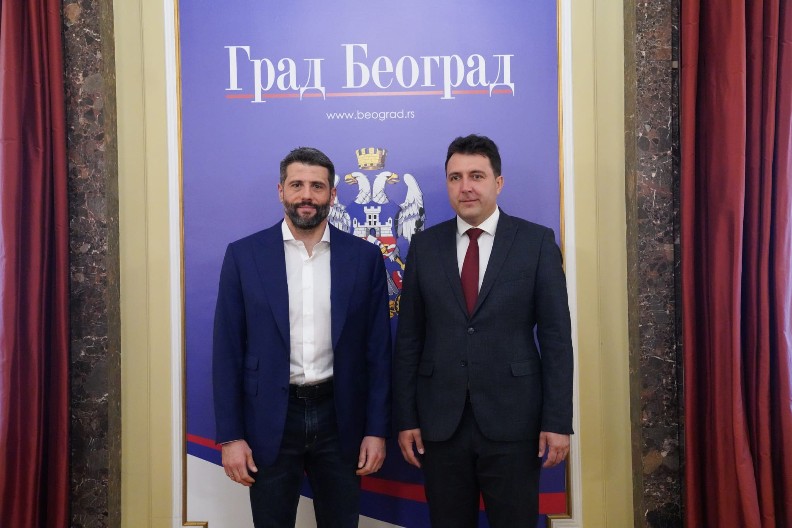 Zahvalnost načelnika Opštine Sokolac: Gradonačelnik Šapić prvi srpski zvaničnik koji je posetio Istočno Sarajevo i poklonio se srpskim žrtvama na „Malom Zejtinliku” (FOTO)