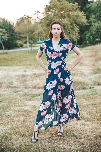 ALBANKA ZBOG SRBINA PREŠLA U PRAVOSLAVLJE I PROMENILA IME Postala je prava srpska snajka, ali jednu stvar i dalje nikako ne prihvata!