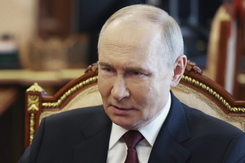 PUTIN O HORORU RATA U JUGOSLAVIJI: "Ne bih želeo da govorim, ali dešavalo se da su decu pribijali ekserima za ograde. To je katastrofa, užas"