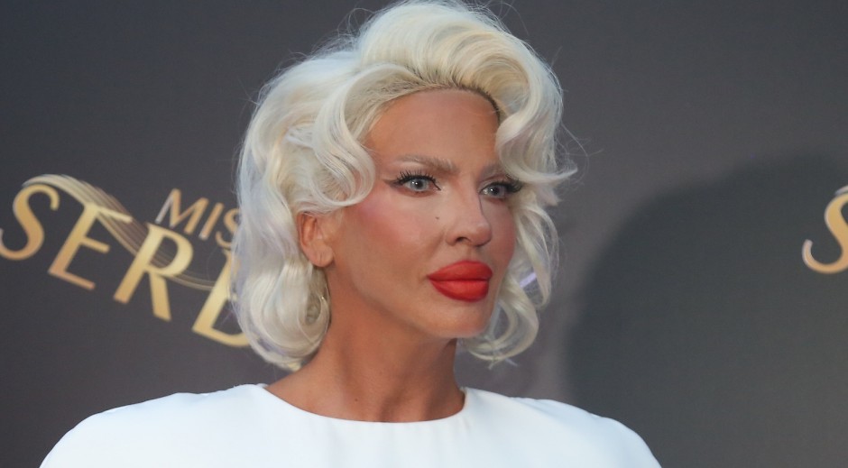 ZAHTEVA ODŠTETU OD 100.000 EVRA! Karleuša nakon niza skandala podnela 7 tužbi protiv ovog pevača