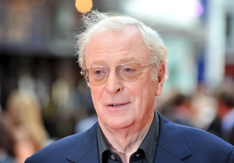 MAJKL KEJN SE ISKRENO KAJE ŠTO JE SNIMIO OVAJ FILM Imao je bizarnu radnju, publika je bila zgrožena, a kritičari su ga sasekli