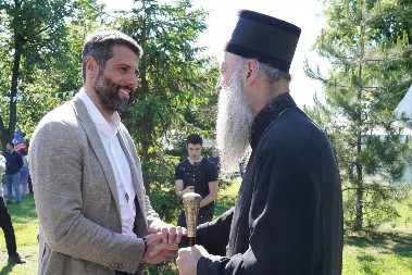 ŠAPIĆ I PORFIRIJE NA MANIFESTACIJI "BEOGRADSKI DANI PORODICE" "Vera u porodicu i zdravo društvo jača od svih negativnih energija" (FOTO)
