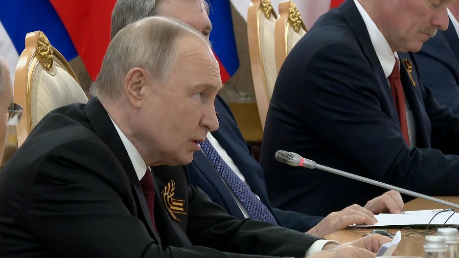 ZELENSKI NA APARATIMA! Kremlj objavio uslove za sastanak sa Putinom! Prvo ovo moraju da urade!