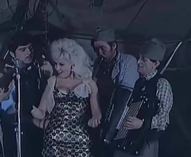 GDE JE GOD UŠLA, SVI SU USTAJALI! Bila je prva starleta u Jugoslaviji, naš muzičar je bio opčinjen njom - neupornost ju je koštala karijere