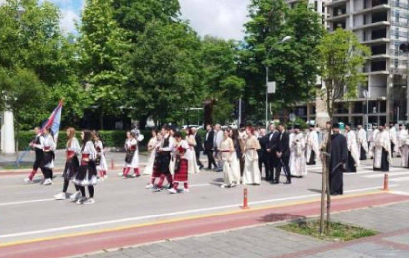 BANJALUKA SLAVI SPASOVDAN, VELIKI BROJ VERNIKA U LITIJI: Poručili da su jedinstvo, tradicija i sloga garant opstanka srpskog naroda (FOTO)