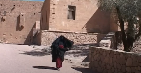 ZA OVO MESTO SE VERUJE DA JE TU MOJSIJE VIDEO VATRU: Manastir Svete Katarine na Sinaju čeka presudu za spor oko imovine