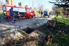 KRAGUJEVČANIN UPAO U ŠAHT U SVOM DVORIŠTU I NASTRADAO Spasioci došli, ali mu nije bilo spasa