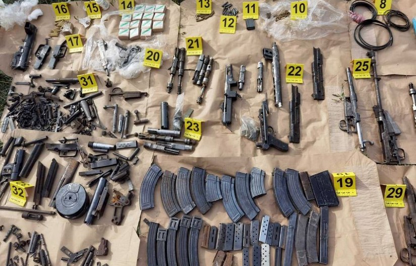 GRAĐANI U POSLEDNJA TRI DANA DOBROVOLJNO VRATILI 19 PIŠTOLJA, 14 PUŠAKA Kampanja policije u Crnoj Gori