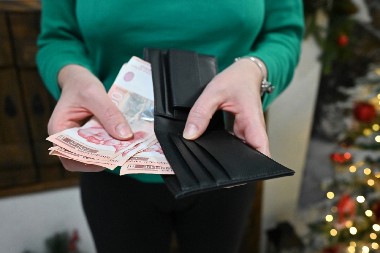 GRAĐANI, NOVI ZAKON JE NA SNAZI - EVO ŠTA TO ZNAČI Napominje se i jedna važna oduka! Zvanično se oglasila NBS