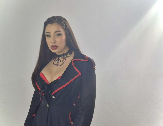 "TO MI JE STVARNO TEŠKO, UVEK BRINEM..." Sanja Vučić na snimanju spotova progovorila o mračnoj strani posla, o ovome svi ćute