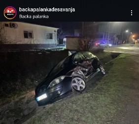 DETALJI TRAGEDIJE U DOBANOVCIMA  Tinejdžerka (16) kako se sumnja bila za volanom, devojčica nastradala, dvoje dece je prevezeno u bolnicu
