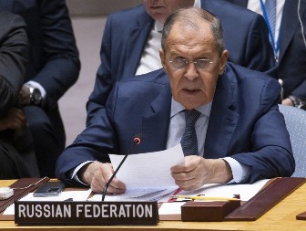 LAVROV O PROTESTIMA U SRBIJI: Nadamo se da Zapad neće izvesti obojenu revoluciju!
