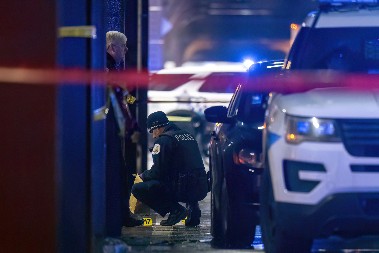 MASOVNA PUCNJAVA U ČIKAGU Više osoba ranjeno, policija na nogama