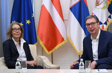 VUČIĆ SA AMBASADORKOM DANSKE Razgovor o ključnim geopolitičkim pitanjima, odnosima u redionu i situaciji u našoj zemlji