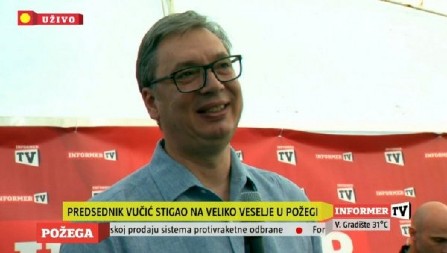 POŽEGOM ODJEKUJE "ACO SRBINE": Predsednik poručio - Srbin je takav da, i kad je ljut, ne da da mu sruše državu