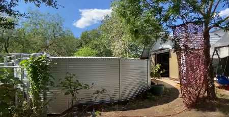 On više nikada neće platiti račun za vodu, a zbog ideje mu se mnogi dive (VIDEO)