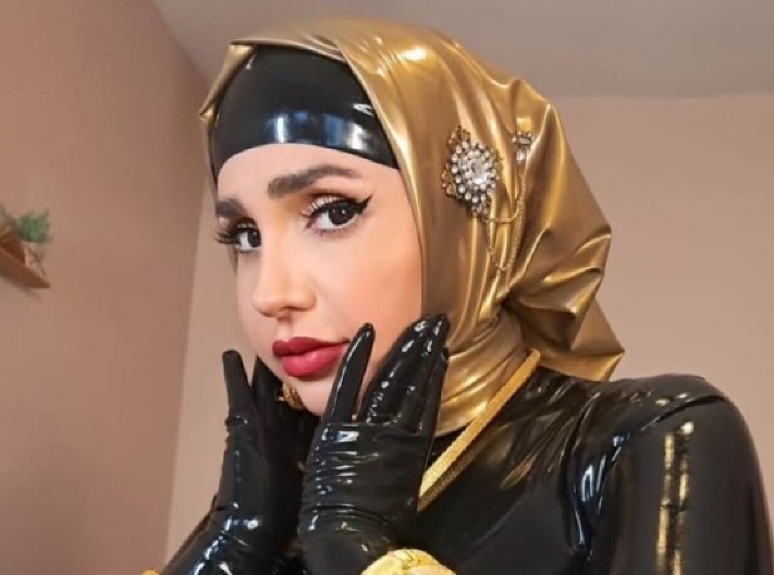 ZARAĐUJE BOGATSTVO KAO DOMINA U HIDŽABU Muslimanka šokirala svet – "Bog mi ne brani da budem moćna"