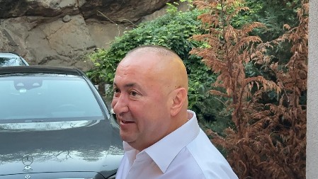 SVI NA NOGAMA U ĐANIJEVOM DOMU Evo kakav haos se odvija (FOTO)