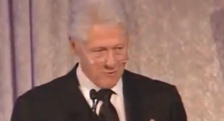 EPSTINOV ROĐENDANSKI ALBUM OTKRIVA JEZIVE VEZE: Klinton mu je napisao JEZIVU PORUKU...