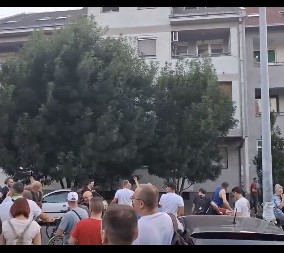BLOKADERI BEZ SRAMA I STIDA! Traže kafanu i svečanu salu od rektora Đokića nakon meseci uništavanja