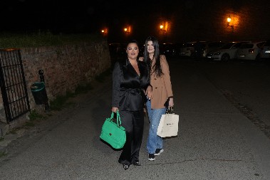 PEVAČICA SADA IMA MILIONE, A NEKADA JE NA KOSOVU RADILA KAO PROFESORKA Šokirala priznanjem: "Lepo smo se slagali sa Albancima"