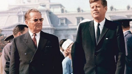 ŠOKANTNA ISTINA O SUSRETU TITA I KENEDIJA Demonstranti upali u Titov hotel, poslednji razgovor pre atentata krije jezivu misteriju! (VIDEO)
