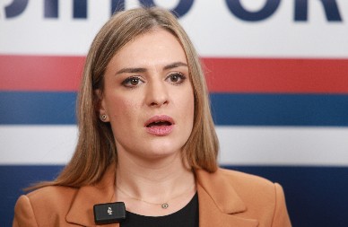 OVA POZNATA GLUMICA JE SESTRA MILICE ZAVETNICE! Svi je znate iz popularnih serija, a nikada ne biste pogodili o kome je reč!