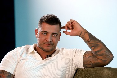 ''ZVALI SU ME DA UĐEM U ELITU, TRAŽIO SAM 500.000 EVRA'' Nikola Keljanović otkrio tajnu Bake Praseta: ''Ima 250.000 evra mesečno...'' (VIDEO)