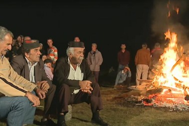 VIC DANA Za vreme drugog svetskog rata teraju Švabe grupu Crnogoraca...