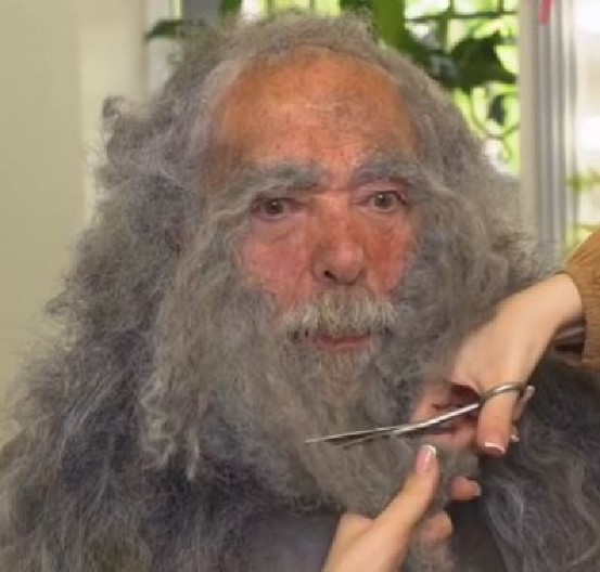 SNIMAK BESKUĆNIKA OBIŠAO SVET Ljudi ne mogu da zadrže suze zbog onoga što su mu uradili