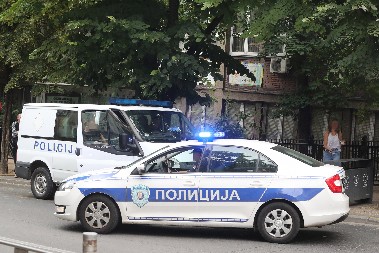 DEČAK (3) KOJI JE POVREĐEN U BOGATIĆU PREBAČEN U INSTITUT Majka poginula, bahati vozač uhapšen