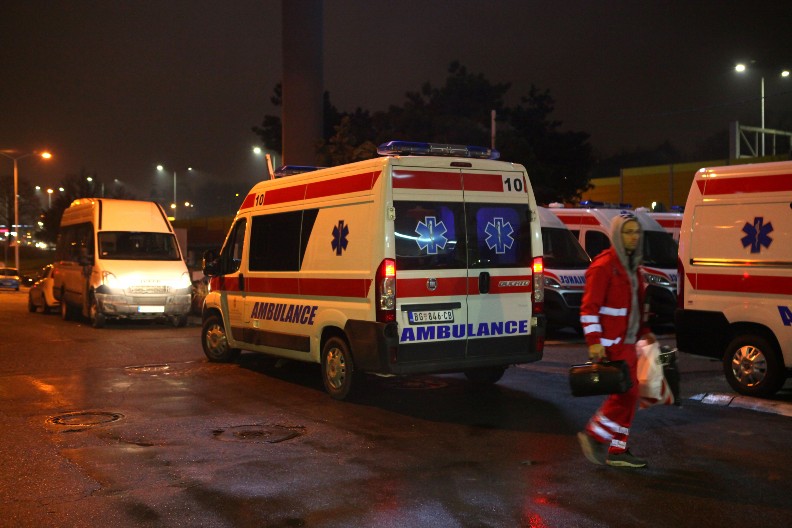 TRAGEDIJA KOD VELIKIH CRLJENA Popio, seo za volan, pa nastradala žena pešak