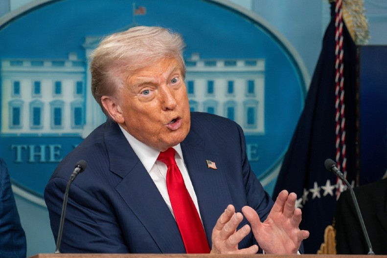 TRAMP PRIZNAO GREŠKU? "Mislio sam da će to biti jedna od lakših opcija..."