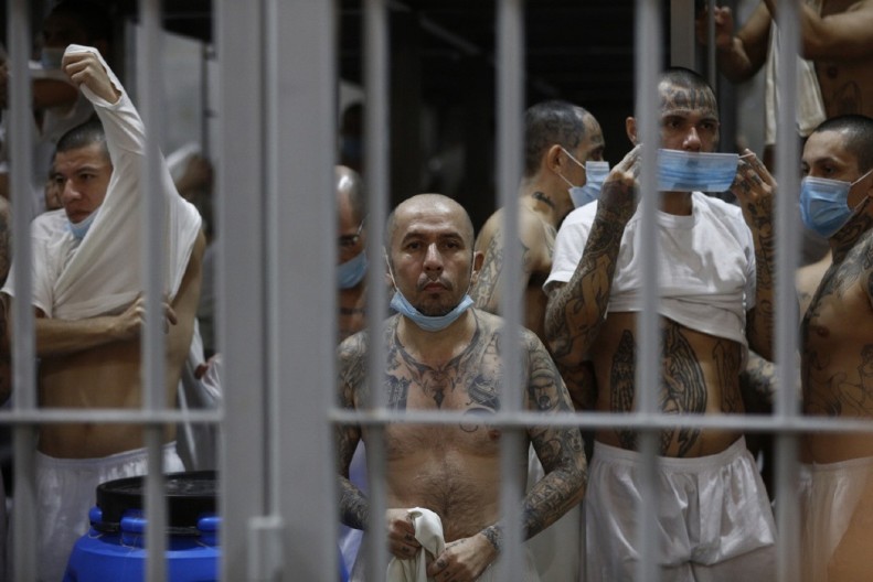 POBEGLI IZ ZATVORA Državljani Srbije i Hrvatske, cimeri iz ćelije, umakli iz kazamata