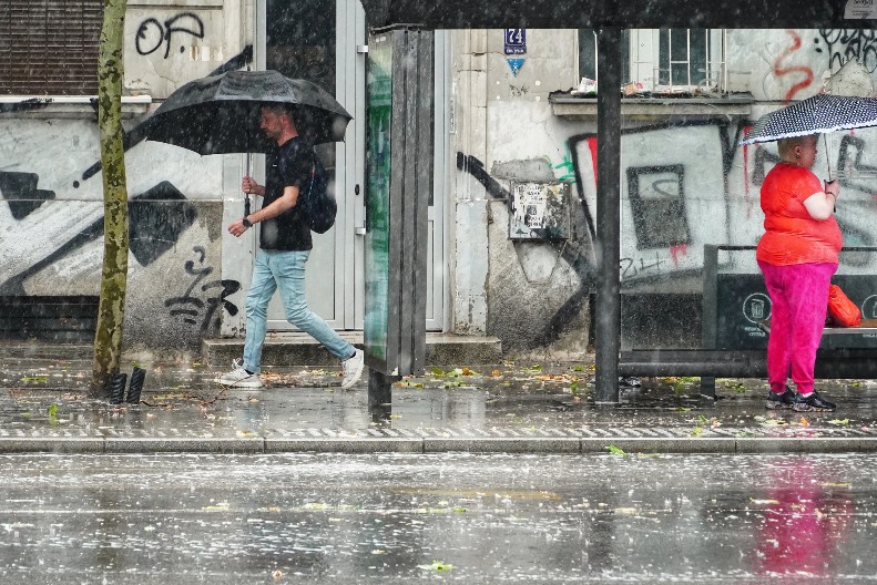 OGLASIO SE RHMZ, EVO KAD STIŽE NAOBLAČENJE SA PLJUSKOVIMA Objavljeno i vreme narednih 7 dana