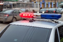 UŽAS! TRI BEBE U LOŠEM STANJU NAKON TEŠKE NEZGODE Prikolica se odvojila od auta, pa udarila u kolica