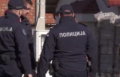 MLADIĆ PAO SA 15 KILOGRAMA MARIHUANE Hapšenju prethodila potera kroz Zemun i Novi Beograd