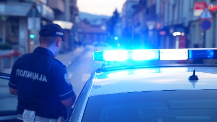 VLASNIK STANA PRIMETIO RUPE OD METKA  Detalji prijave pucnjave na Voždovcu