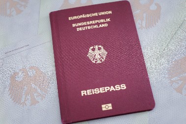 PREKARDAŠILO IM! Nemci traže ukidanje dvojnog državljanstva