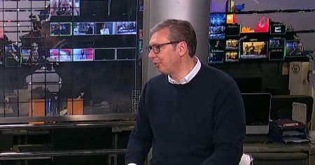 "MORAMO DA NASTAVIMO DA JAČAMO VOJSKU" Vučić: Svi se pripremaju za potencijalni rat